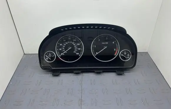 BMW 5 F10 F11 Speedometer (instrument cluster) 25811511 9255591 2207054