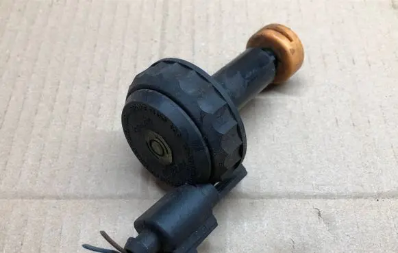 Skoda Yeti (5L) Brake fluid reservoir 1K2611349C