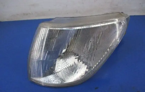 Mercedes-Benz 306 Front indicator light