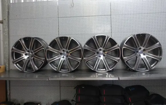 Volvo XC90 R21 alloy rim 31445015