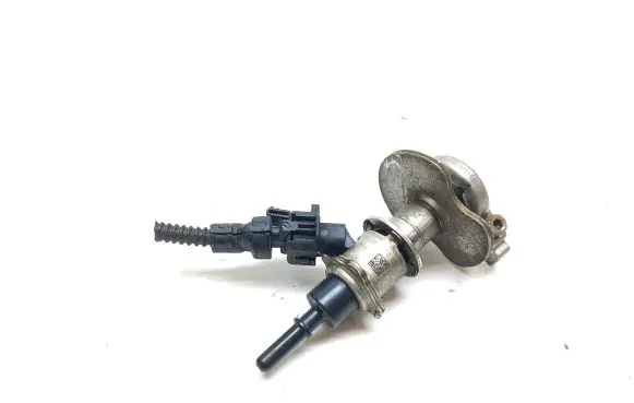 Audi A4 S4 B9 8W AdBlue injector 7LA131113A 210126 0444421072