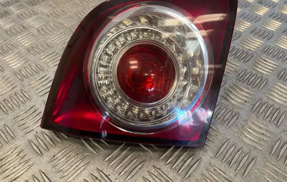 Volkswagen Golf Plus Tailgate rear/tail lights 5M0945093H