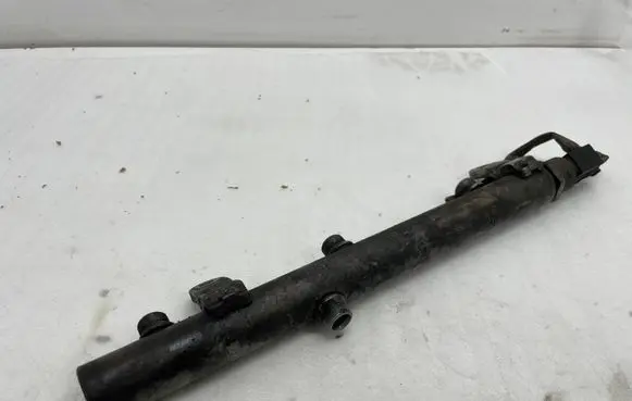 Mercedes-Benz R W251 Fuel main line pipe A6420700695