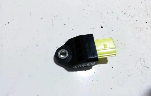 Toyota RAV 4 (XA30) Airbag deployment crash/impact sensor 8983142010 89831-42010