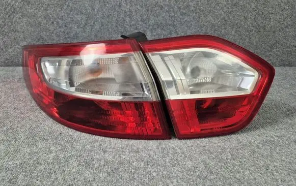 Renault Fluence Rear/tail lights set 265550041R