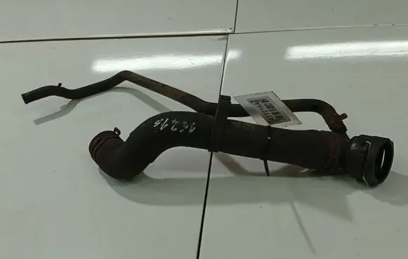 Volkswagen Polo IV 9N3 Engine coolant pipe/hose 6Q0122101AQ