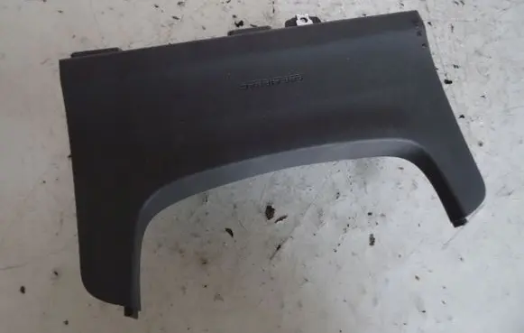 Toyota Yaris Knee airbag 