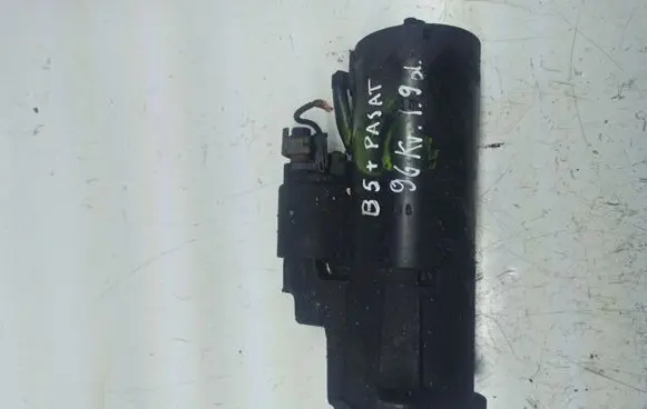Volkswagen PASSAT B5.5 Starter motor
