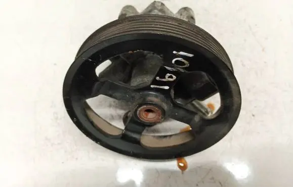 Mitsubishi Outlander Power steering pump