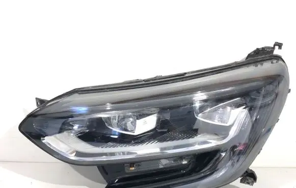 Renault Megane IV Headlight/headlamp 260601093R