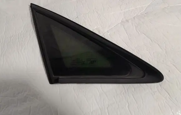 Audi A3 S3 8V Front triangle window/glass 8V5845299M