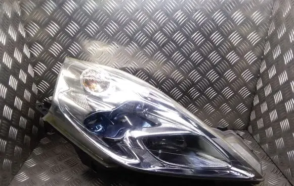 Nissan Leaf I (ZE0) Headlight/headlamp