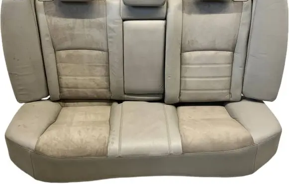 Toyota Avensis T270 Second row seats 