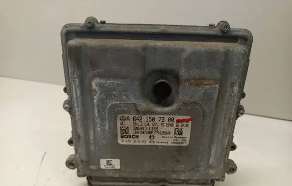 Mercedes-Benz ML W164 Engine control unit/module A6421507300 0281015931