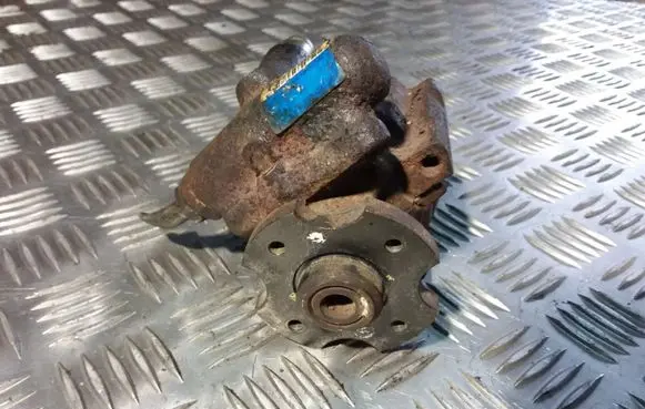 Peugeot 607 Power steering pump 9626095180