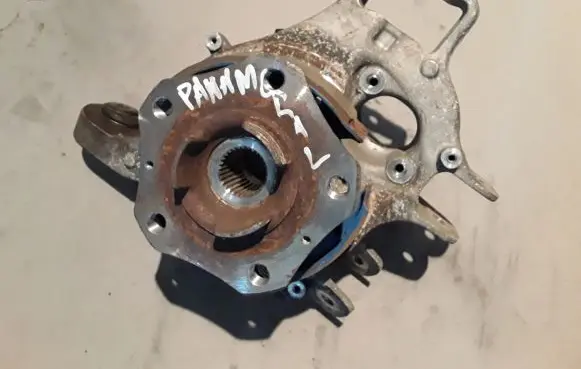 Porsche Panamera (970) Rear wheel hub 970331611