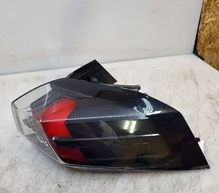 Peugeot 2008 II Rear/tail lights FR2695020201