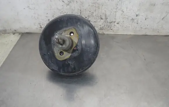 Mercedes-Benz E W124 Brake booster 3.7762-0301.4