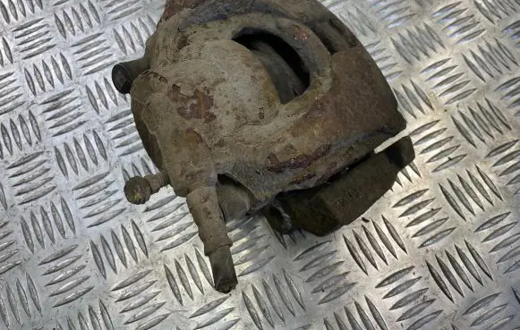 Volvo V60 Front brake caliper