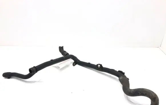 Volkswagen Golf VI Engine coolant pipe/hose