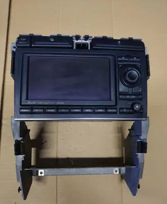 Audi A4 S4 B7 8E 8H Radio/GPS head unit trim 8E0858005C