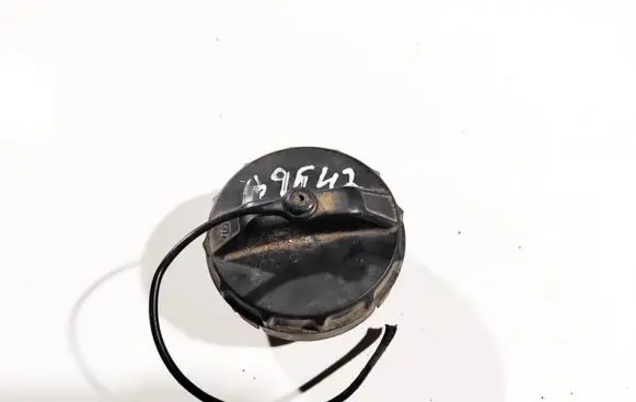 Mazda CX-7 Fuel tank filler cap 