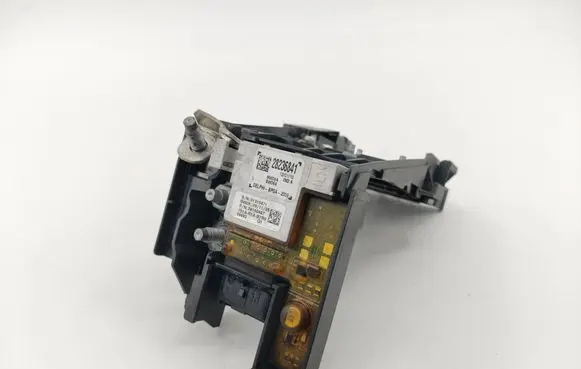 Peugeot 308 Fuse module 28236841