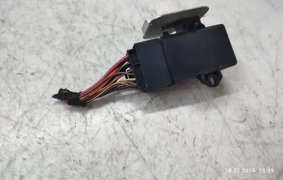 Volkswagen Amarok Seat heating relay 6R0959772A