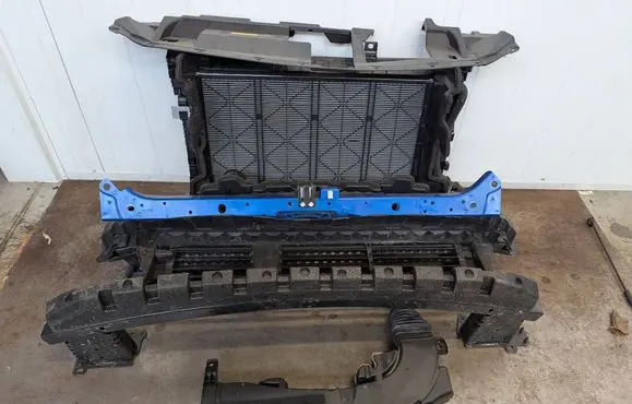 Nissan Qashqai J12 Radiator support slam panel