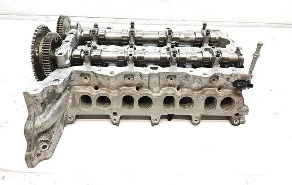 Opel Zafira C Engine head 55489308