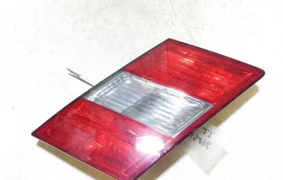 Mercedes-Benz CLC CL203 Tailgate rear/tail lights a2038205464
