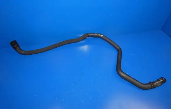 Jaguar XJ X351 Engine coolant pipe/hose AW938D050BC D05WB