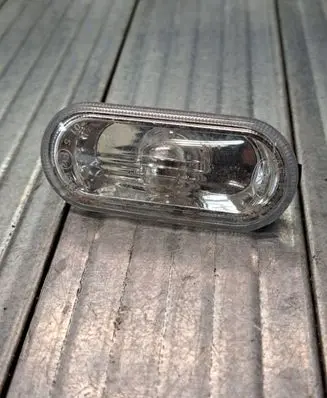 Volkswagen PASSAT B5 Front fender indicator light 1J0949117 48435