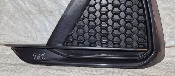 Audi A1 Front bumper lower grill BDD00