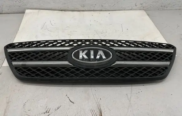 KIA Ceed Front bumper upper radiator grill 863501H000