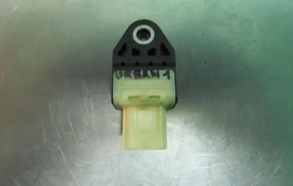 Toyota Urban Cruiser (XP110) Airbag deployment crash/impact sensor 8983128020 72768GRHW