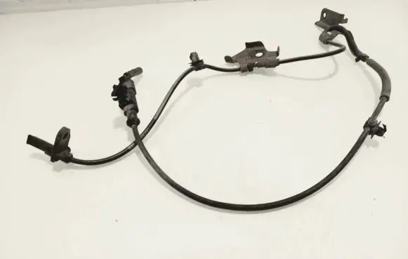 Toyota Avensis T270 ABS brake wheel speed sensor 8954302061
