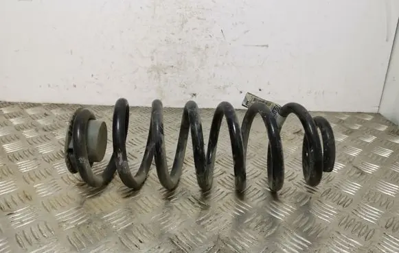 Jeep Cherokee Rear coil spring P68157883AB