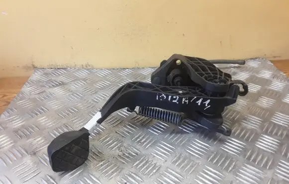 Clutch pedal