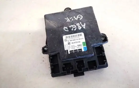 Mercedes-Benz B W245 Door control unit/module a1698207526