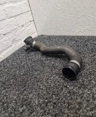 BMW X5 F15 Engine coolant pipe/hose 7644095
