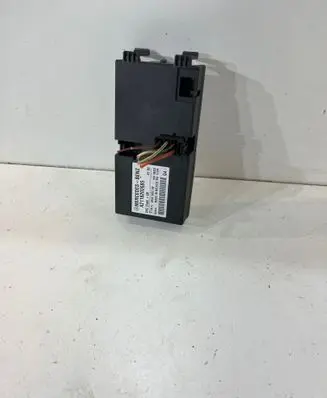Mercedes-Benz E W211 Seat control module A2118202685 00005822A8