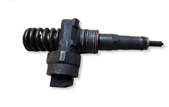 Volkswagen PASSAT B5.5 Fuel injector 038130073F