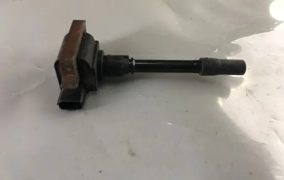 Mitsubishi Pajero Pinin High voltage ignition coil FK0138