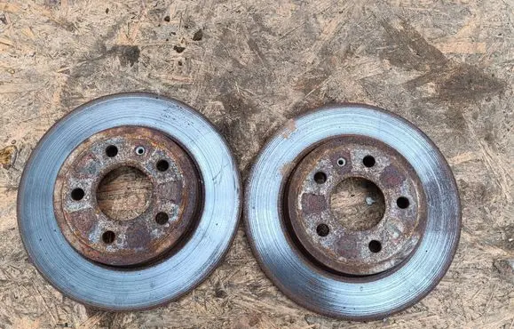 Audi A4 S4 B7 8E 8H Rear brake disc