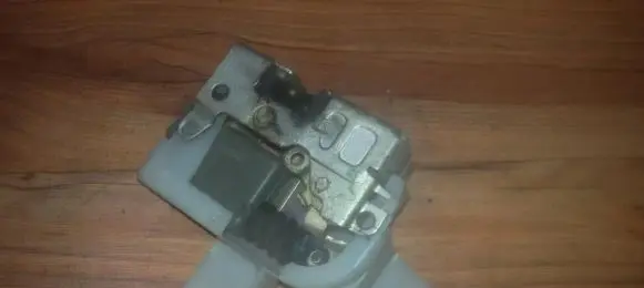 Renault Espace III Front door lock