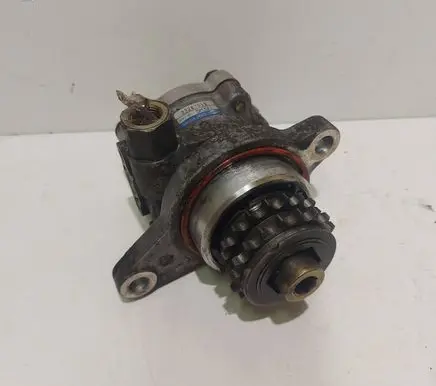 Nissan Primera Power steering pump 5M321 03287018