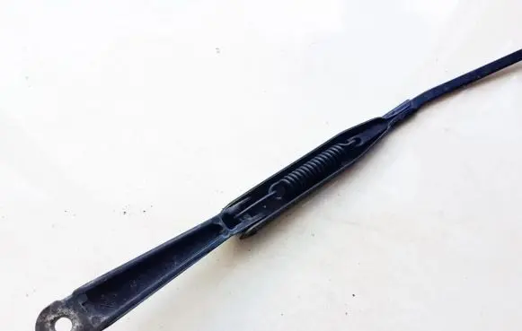 Opel Astra G Front wiper blade arm 90559553
