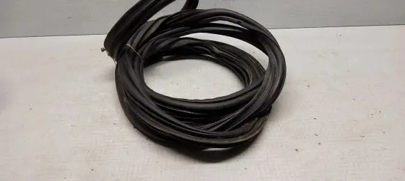 Opel Zafira B Loading door rubber seal (on body) 