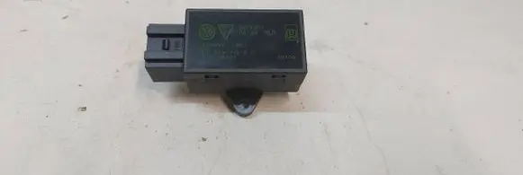 Volkswagen Touareg I Seat heating relay 7L0959772D 06106